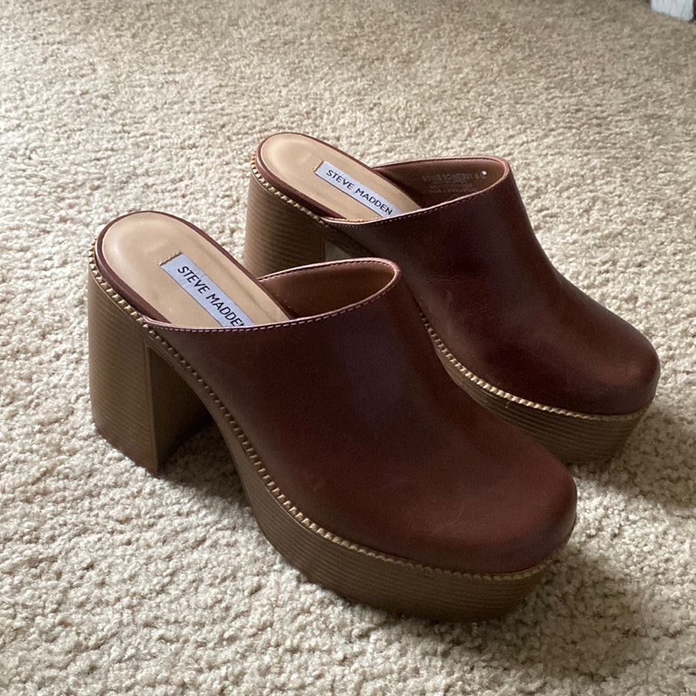 Steve Madden Clogs